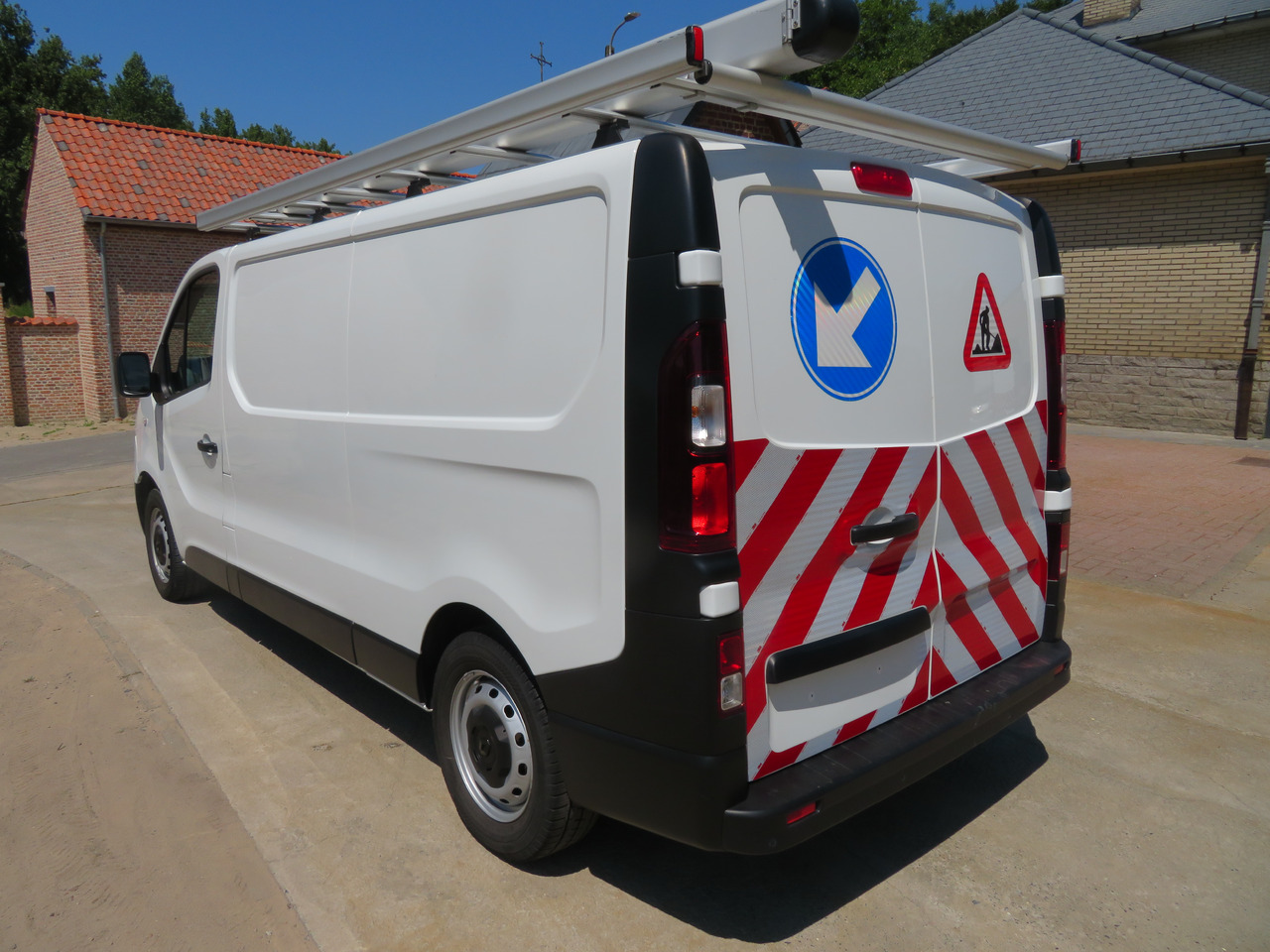 RENAULT Trafic 2.0dCi - L2H1 - Små skåpbil: bild 5 RENAULT Trafic 2.0dCi - L2H1 - Små skåpbil: bild 5