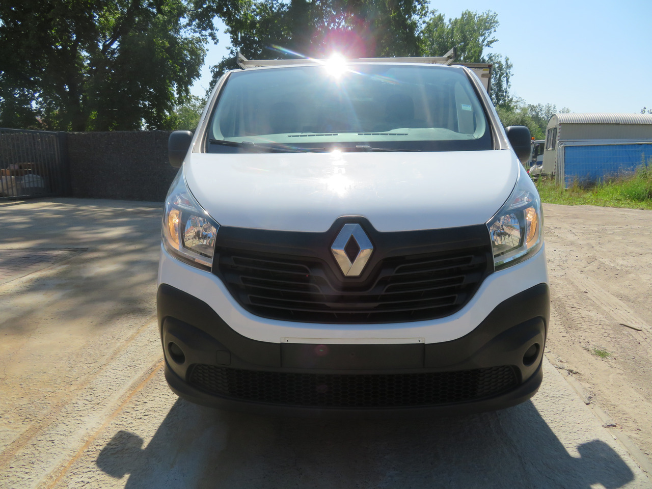 Renault Trafic 1.6dCi Grand Confort - L2H1 - Små skåpbil: bild 2 Renault Trafic 1.6dCi Grand Confort - L2H1 - Små skåpbil: bild 2