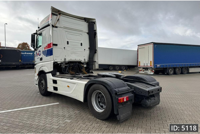 Mercedes-Benz Actros 1845 GigaSpace, Euro 6, / Fridge / 2 Tanks / 3 Pieces - Dragbil: bild 2 Mercedes-Benz Actros 1845 GigaSpace, Euro 6, / Fridge / 2 Tanks / 3 Pieces - Dragbil: bild 2