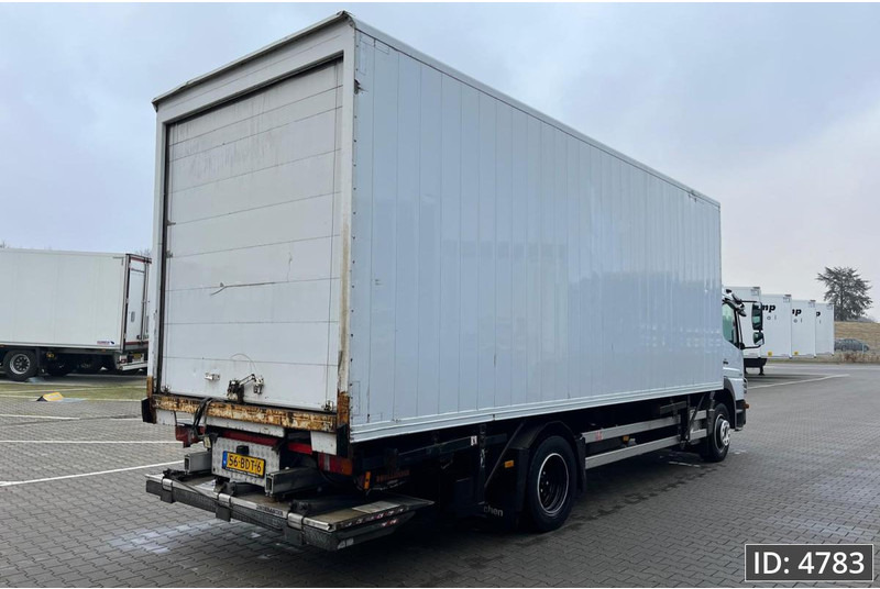 Mercedes-Benz Atego 1218 Day Cab, Euro 5, BDF / EPS automatic / standklima / DHOLLANDIA 2000KG - Containerbil/ Växelflak lastbil: bild 3 Mercedes-Benz Atego 1218 Day Cab, Euro 5, BDF / EPS automatic / standklima / DHOLLANDIA 2000KG - Containerbil/ Växelflak lastbil: bild 3
