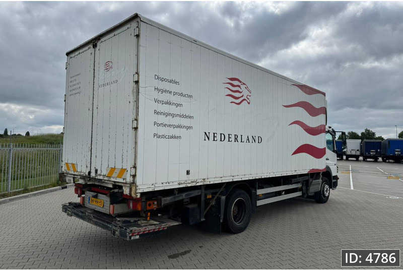 Mercedes-Benz Atego 1318 Day Cab, Euro 5, BDF / EPS automatic / DHOLLANDIA 2000KG - Containerbil/ Växelflak lastbil: bild 3 Mercedes-Benz Atego 1318 Day Cab, Euro 5, BDF / EPS automatic / DHOLLANDIA 2000KG - Containerbil/ Växelflak lastbil: bild 3