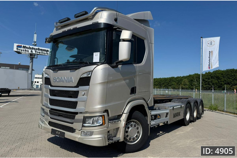 Scania R540 Topline, Euro 6, / 8x4 / Lift axle / frame 7.4 m - Chassi lastbil: bild 1 Scania R540 Topline, Euro 6, / 8x4 / Lift axle / frame 7.4 m - Chassi lastbil: bild 1