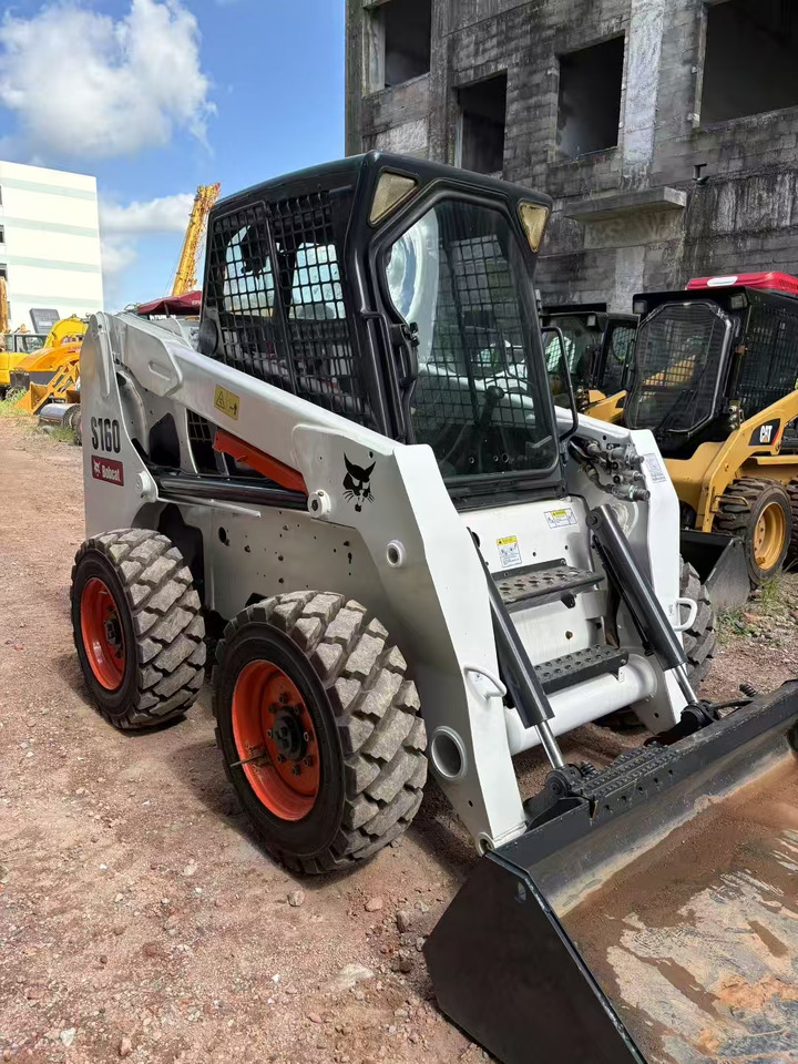 BOBCAT S180 - Kompaktlastare/ Slirstyrda lastare: bild 3 BOBCAT S180 - Kompaktlastare/ Slirstyrda lastare: bild 3