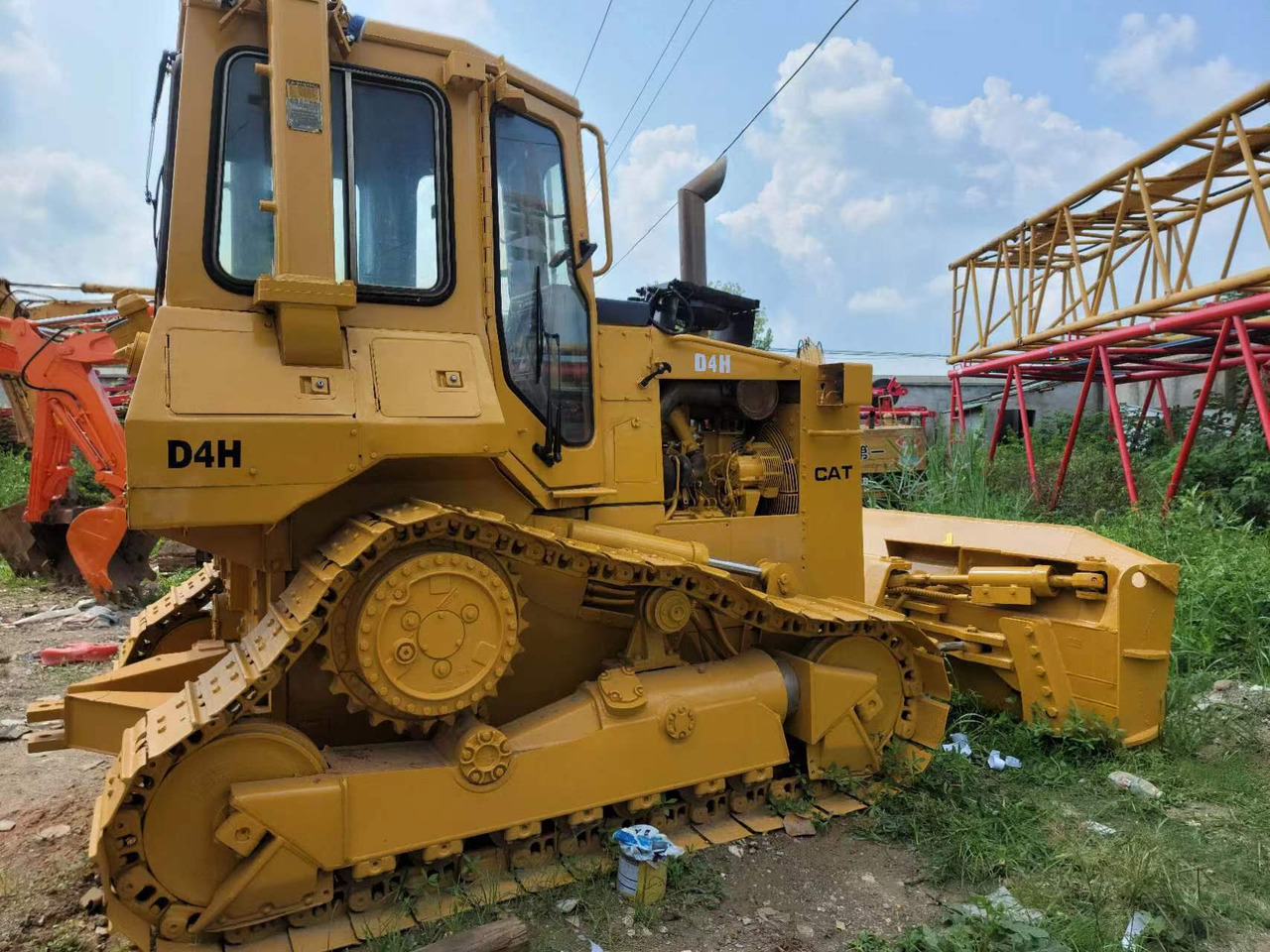 CATERPILLAR D4H - Bulldozer: bild 2 CATERPILLAR D4H - Bulldozer: bild 2