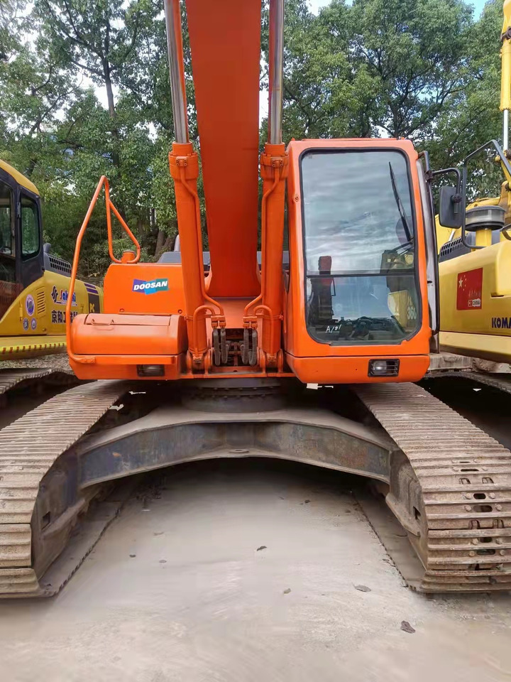 DOOSAN DH300LC-7 - Bandgrävare: bild 2 DOOSAN DH300LC-7 - Bandgrävare: bild 2