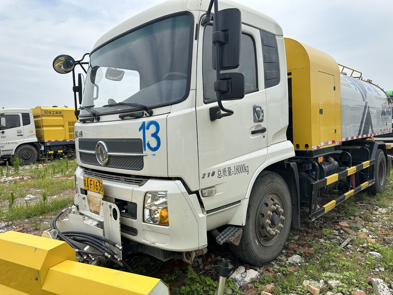 Dongfeng - Sugbil: bild 5 Dongfeng - Sugbil: bild 5