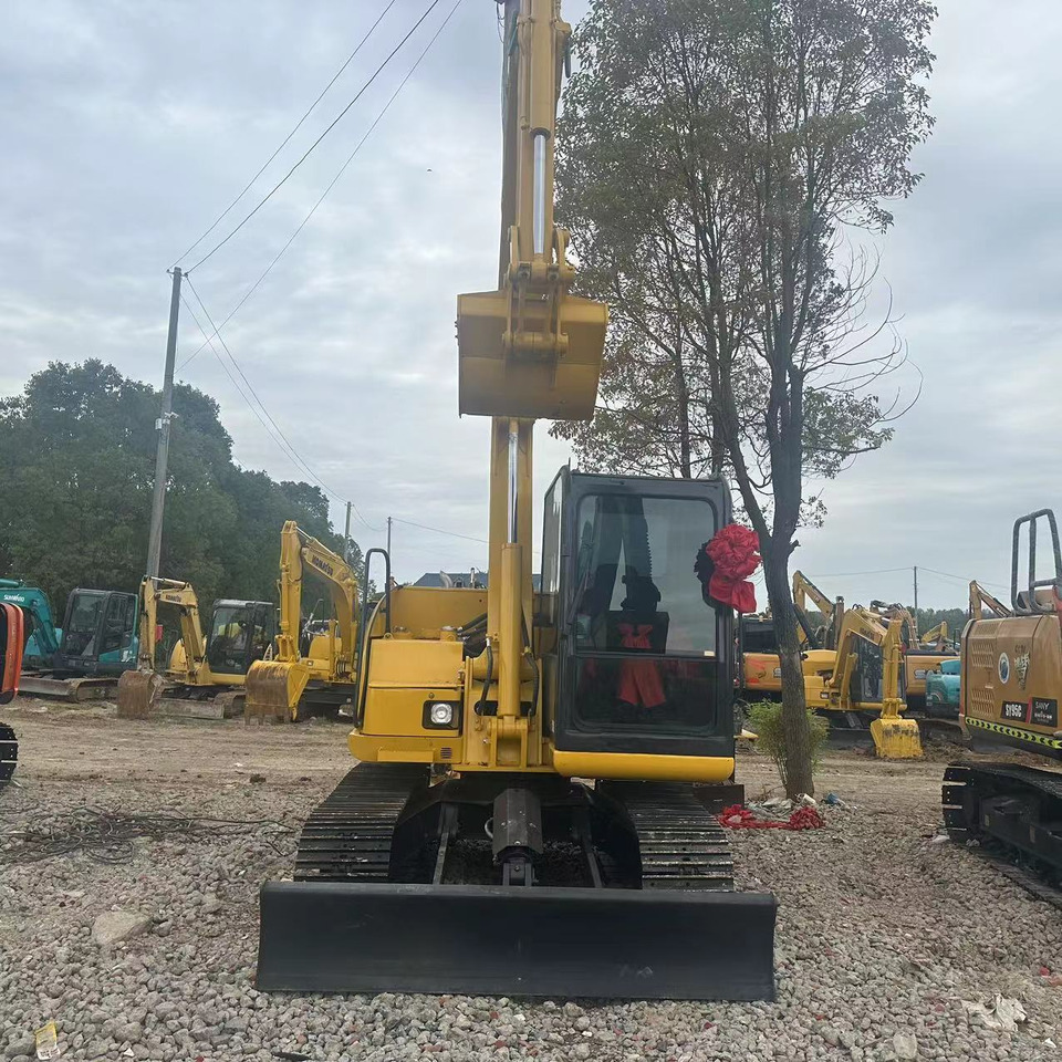 Komatsu PC70-8 Mini Excavator Good Condition - Minigrävmaskin: bild 2 Komatsu PC70-8 Mini Excavator Good Condition - Minigrävmaskin: bild 2