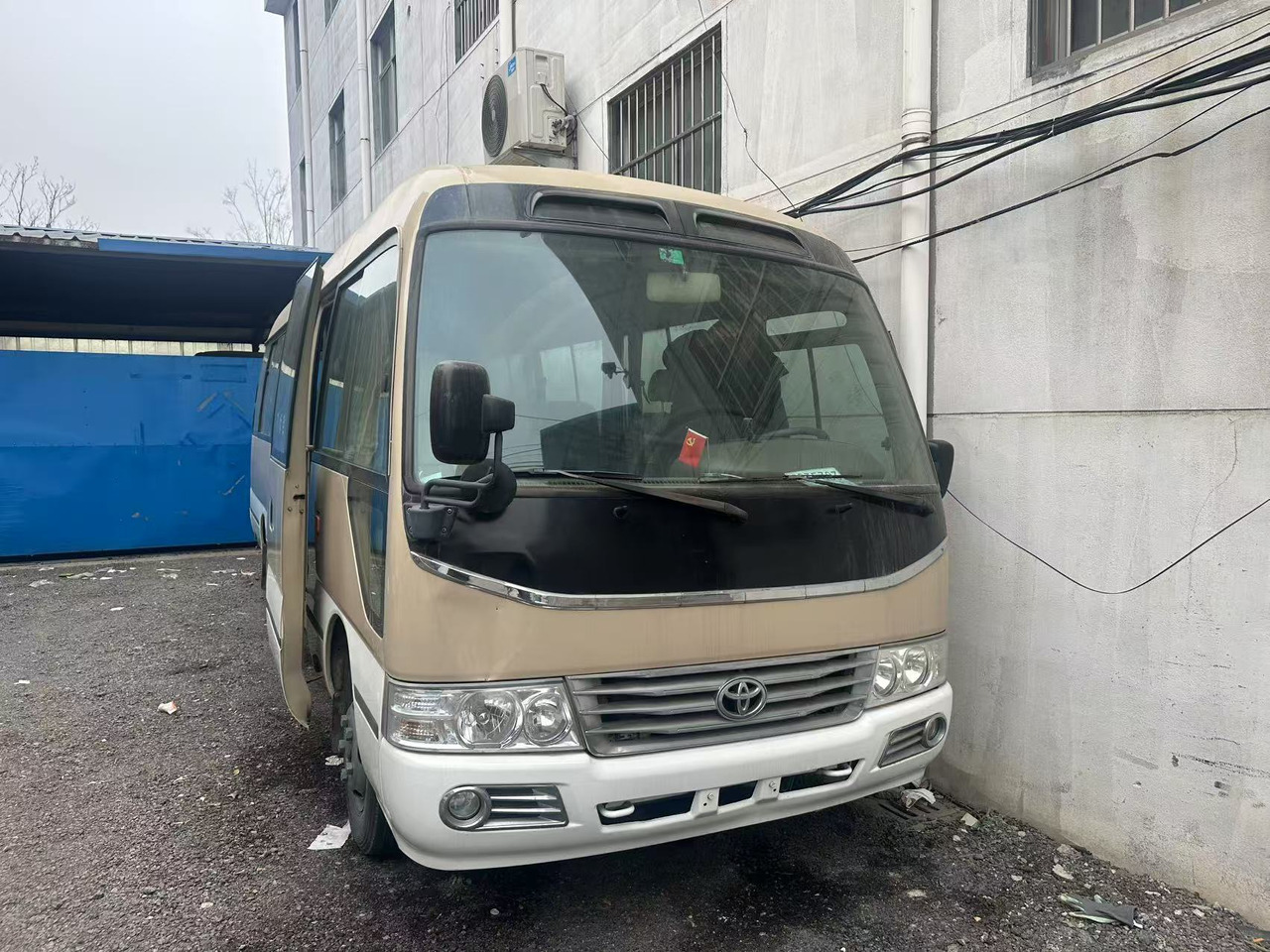 TOYOTA Coaster - Stadsbuss: bild 3 TOYOTA Coaster - Stadsbuss: bild 3