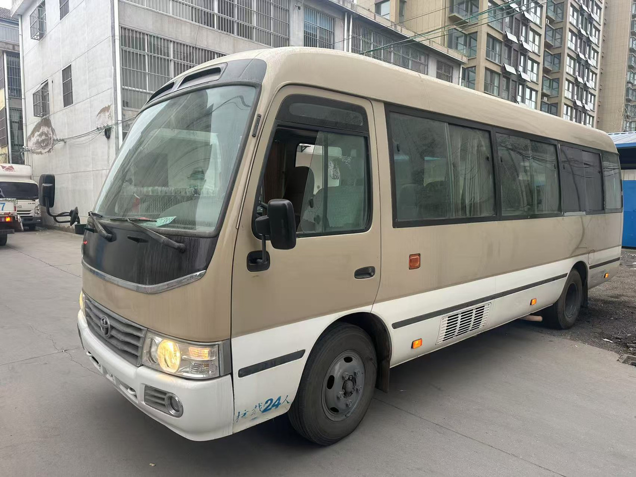 TOYOTA Coaster - Stadsbuss: bild 5 TOYOTA Coaster - Stadsbuss: bild 5