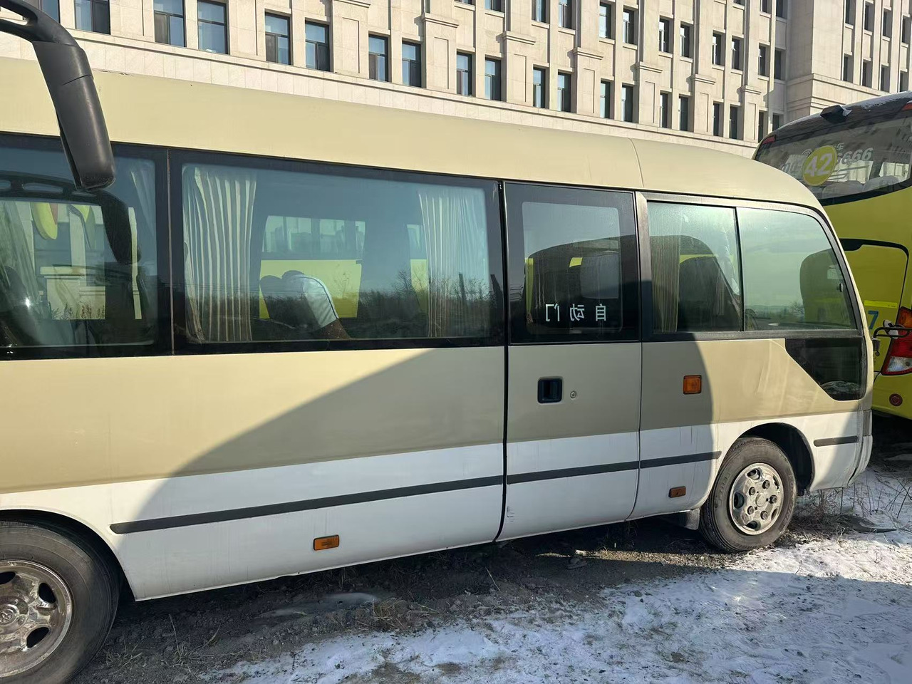 TOYOTA Coaster - Stadsbuss: bild 3 TOYOTA Coaster - Stadsbuss: bild 3