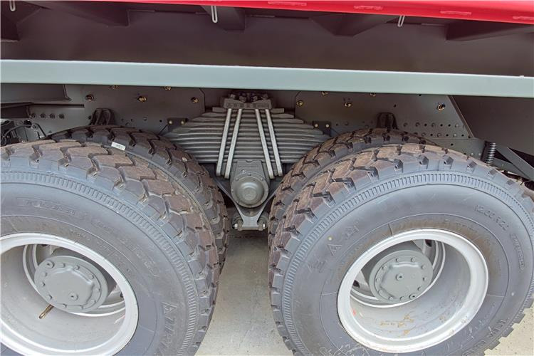 SINOTRUK Used Howo 340 Tipper Truck 6x4 for Sale Price In Senegal - Tippbil lastbil: bild 4 SINOTRUK Used Howo 340 Tipper Truck 6x4 for Sale Price In Senegal - Tippbil lastbil: bild 4