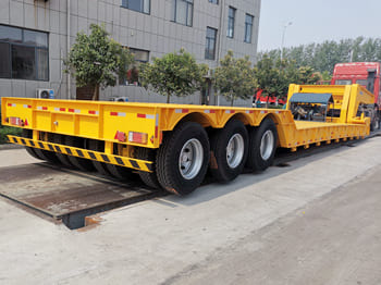 TITAN 3 line 6 axle Rgn Trailer for Sale in Saudi Arabia - Låg lastare semitrailer: bild 1 TITAN 3 line 6 axle Rgn Trailer for Sale in Saudi Arabia - Låg lastare semitrailer: bild 1
