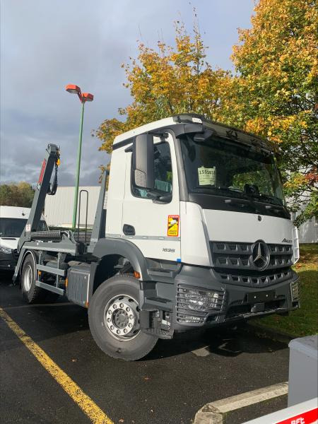 Mercedes Actros 1835 - Liftdumper lastbil: bild 2 Mercedes Actros 1835 - Liftdumper lastbil: bild 2
