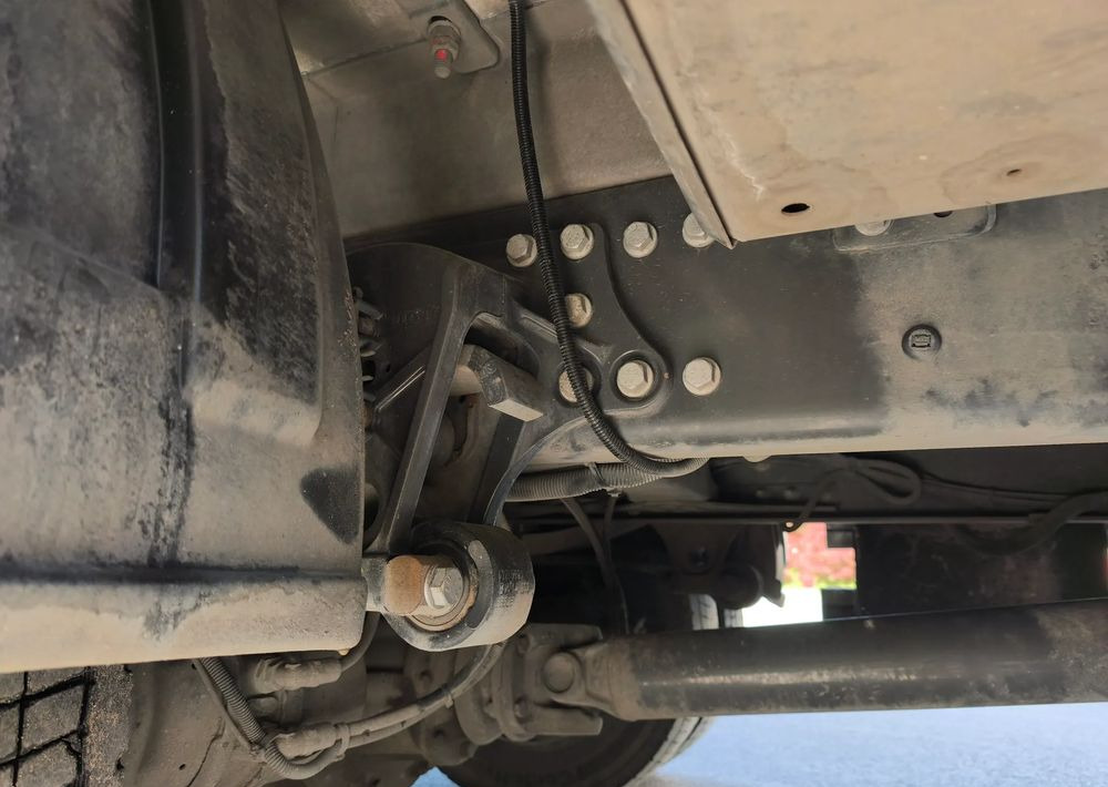 Renault GAMA D 12.210 chłodnia izoterma 14 palet poduszka - Kylbil lastbil: bild 4 Renault GAMA D 12.210 chłodnia izoterma 14 palet poduszka - Kylbil lastbil: bild 4