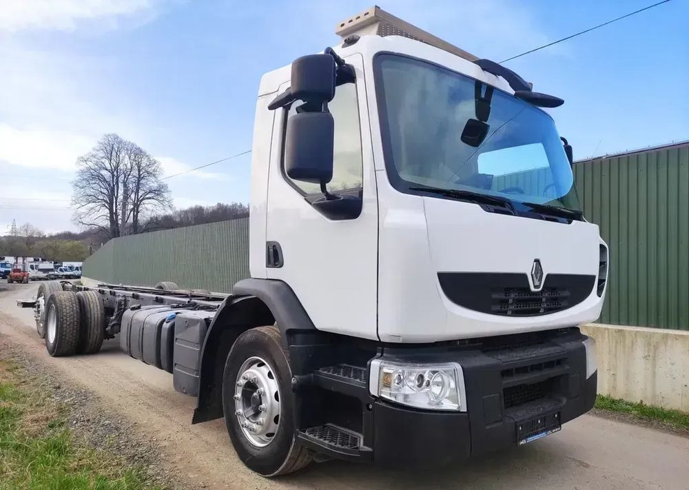 Renault Premium 26.380 Dxi  6x2 rama do zabudowy - Chassi lastbil: bild 1 Renault Premium 26.380 Dxi  6x2 rama do zabudowy - Chassi lastbil: bild 1