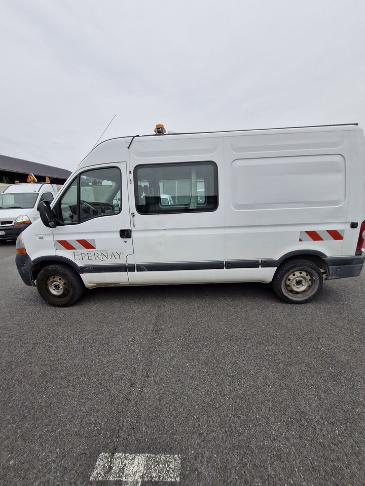 Renault Master 189APY51 7 places de 2005. 68 226 Km. Cabine repliable. Entretien régulier. Compte rendus des derniers Contrôle technique en pièces jointe avec Carte grise + historique entretien. - Dubbelhytt transportbil: bild 1 Renault Master 189APY51 7 places de 2005. 68 226 Km. Cabine repliable. Entretien régulier. Compte rendus des derniers Contrôle technique en pièces jointe avec Carte grise + historique entretien. - Dubbelhytt transportbil: bild 1