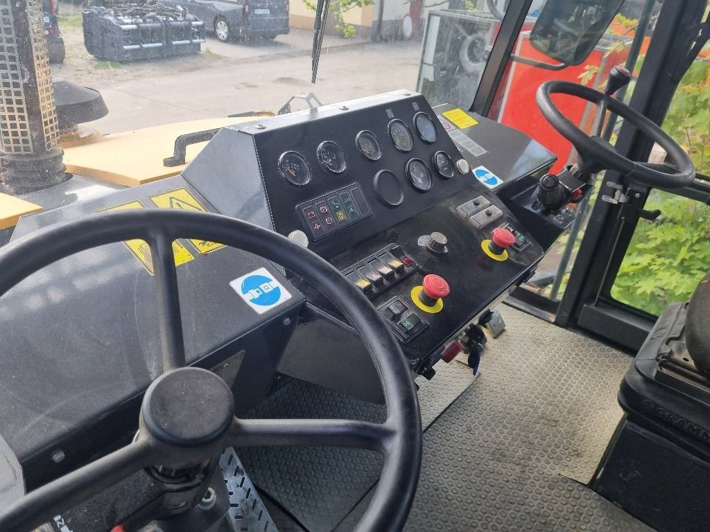 Ammann AP 240 - Gummihjulsvält: bild 5 Ammann AP 240 - Gummihjulsvält: bild 5