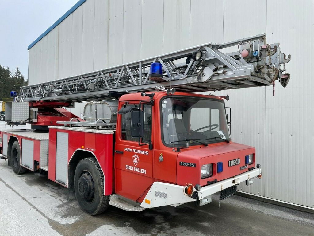 Iveco Magirus 120.25 Drehleiter 30m mit Korb! - Släck/ Räddningsvagn: bild 2 Iveco Magirus 120.25 Drehleiter 30m mit Korb! - Släck/ Räddningsvagn: bild 2