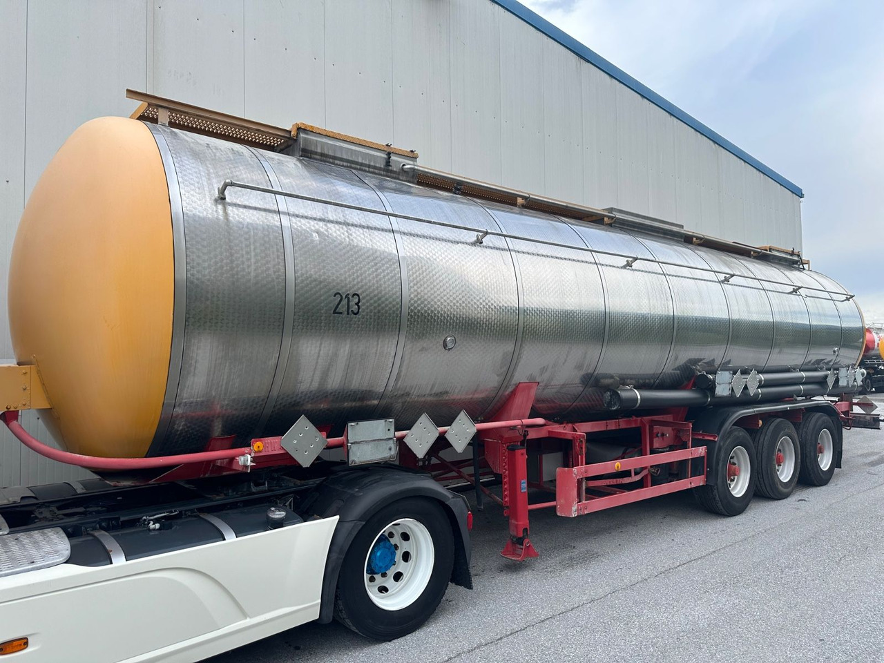 Schwarzmüller Chemi L4BH 42050L Lift BPW - Tanktrailer: bild 1 Schwarzmüller Chemi L4BH 42050L Lift BPW - Tanktrailer: bild 1