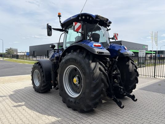 New Holland T7.300 PLMi - Traktor: bild 5 New Holland T7.300 PLMi - Traktor: bild 5