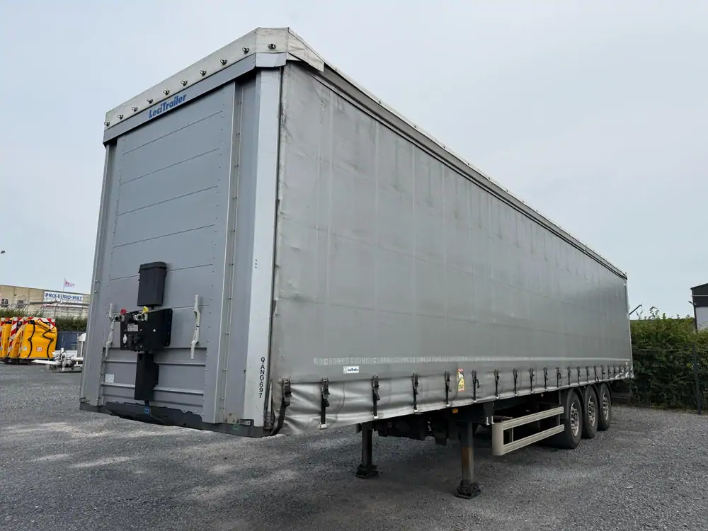 LeciTrailer Tautliner 3E20 Tautliner 3E20*1er essieu relevable*essieux SAF - Kapelltrailer: bild 1 LeciTrailer Tautliner 3E20 Tautliner 3E20*1er essieu relevable*essieux SAF - Kapelltrailer: bild 1