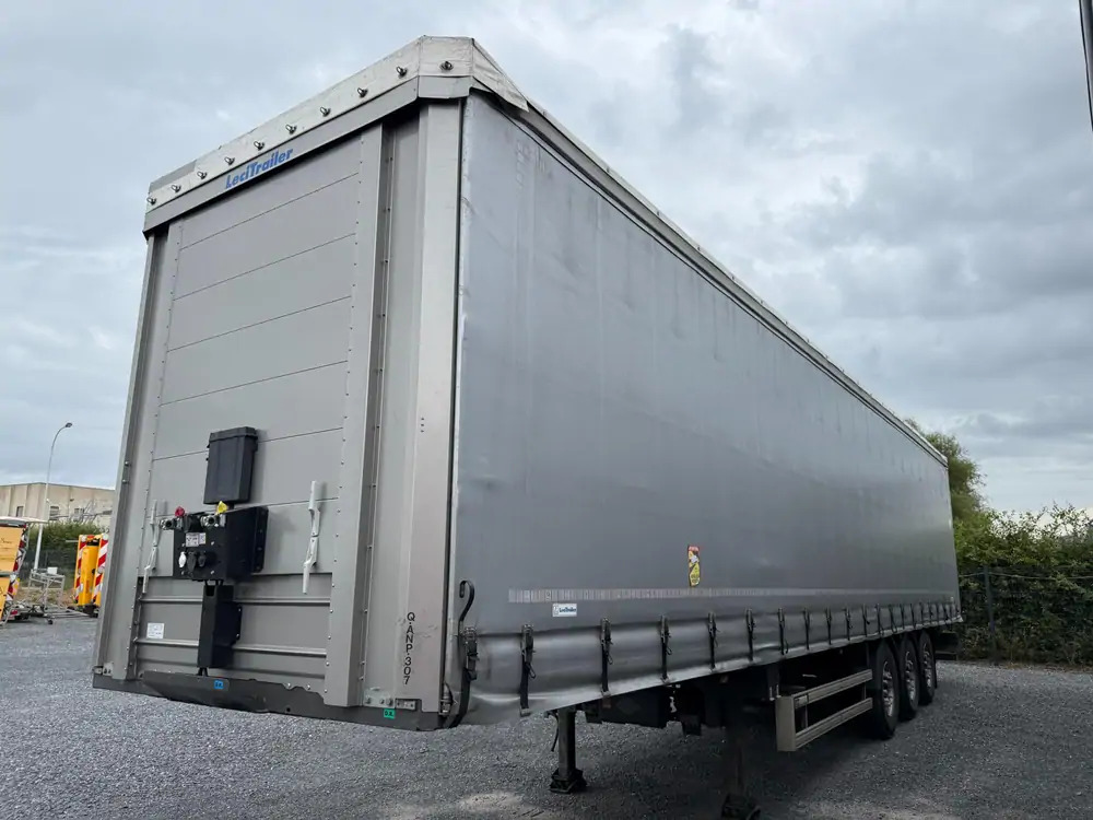 LeciTrailer Tautliner 3E20 Tautliner 3E20*1er essieu relevable*essieux SAF - Kapelltrailer: bild 1 LeciTrailer Tautliner 3E20 Tautliner 3E20*1er essieu relevable*essieux SAF - Kapelltrailer: bild 1