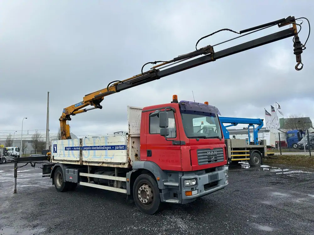 MAN TGM 18.280 *202000 km*Grue EFFER type 120 3 S*PREMIER PROPRIO - Kranbil, Flakbil: bild 3 MAN TGM 18.280 *202000 km*Grue EFFER type 120 3 S*PREMIER PROPRIO - Kranbil, Flakbil: bild 3