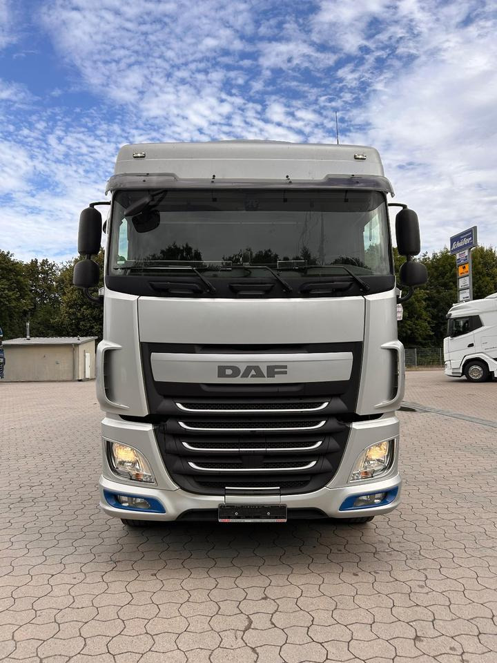 DAF DAF XF 460 FAN + MKG + 10mtr 2to + Lenkachse + EURO 6 - Flakbil, Kranbil: bild 2 DAF DAF XF 460 FAN + MKG + 10mtr 2to + Lenkachse + EURO 6 - Flakbil, Kranbil: bild 2