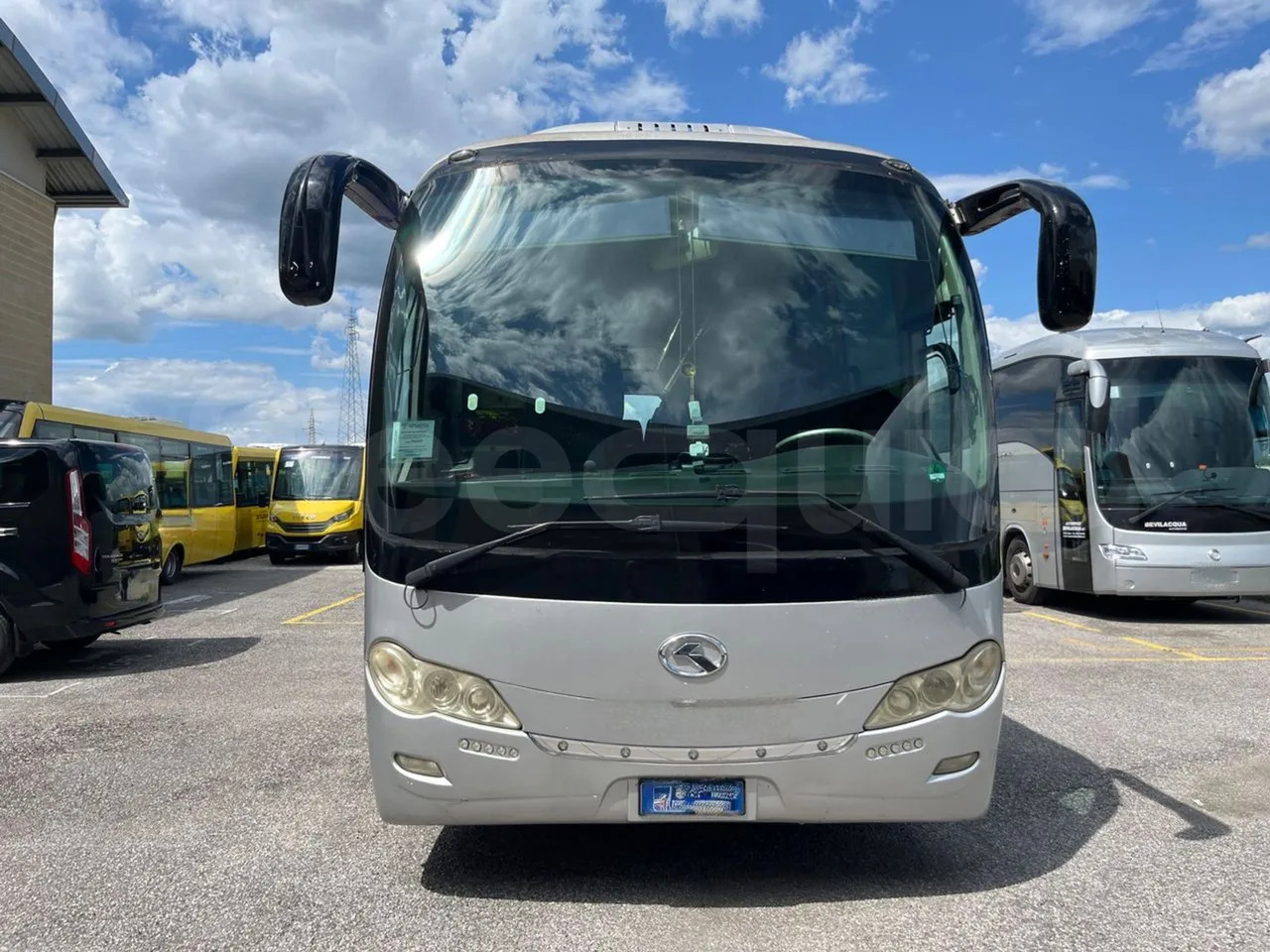 King Long XMQ6996 - Turistbuss: bild 2 King Long XMQ6996 - Turistbuss: bild 2