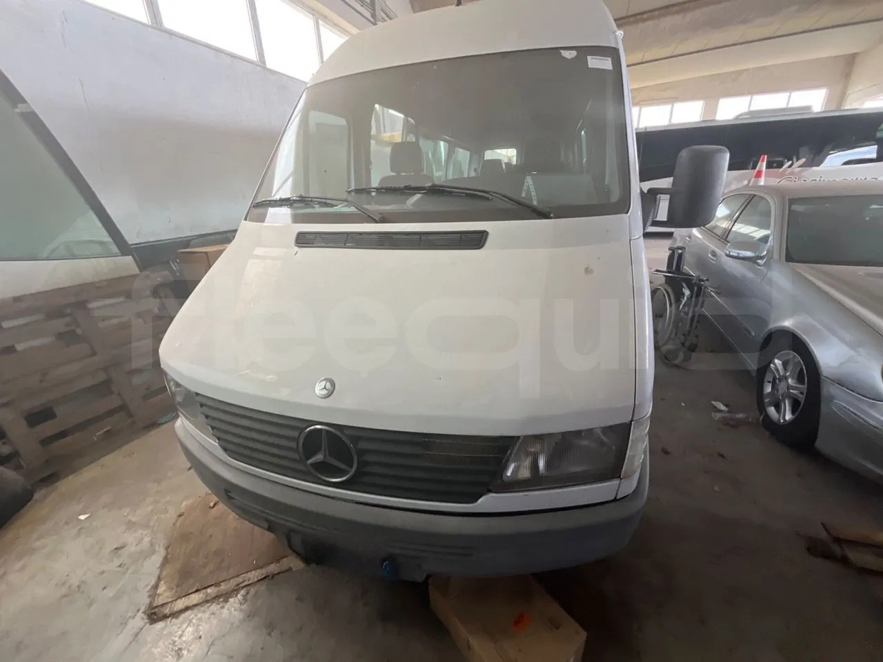 Mercedes-Benz Sprinter - Minibuss, Persontransport: bild 2 Mercedes-Benz Sprinter - Minibuss, Persontransport: bild 2