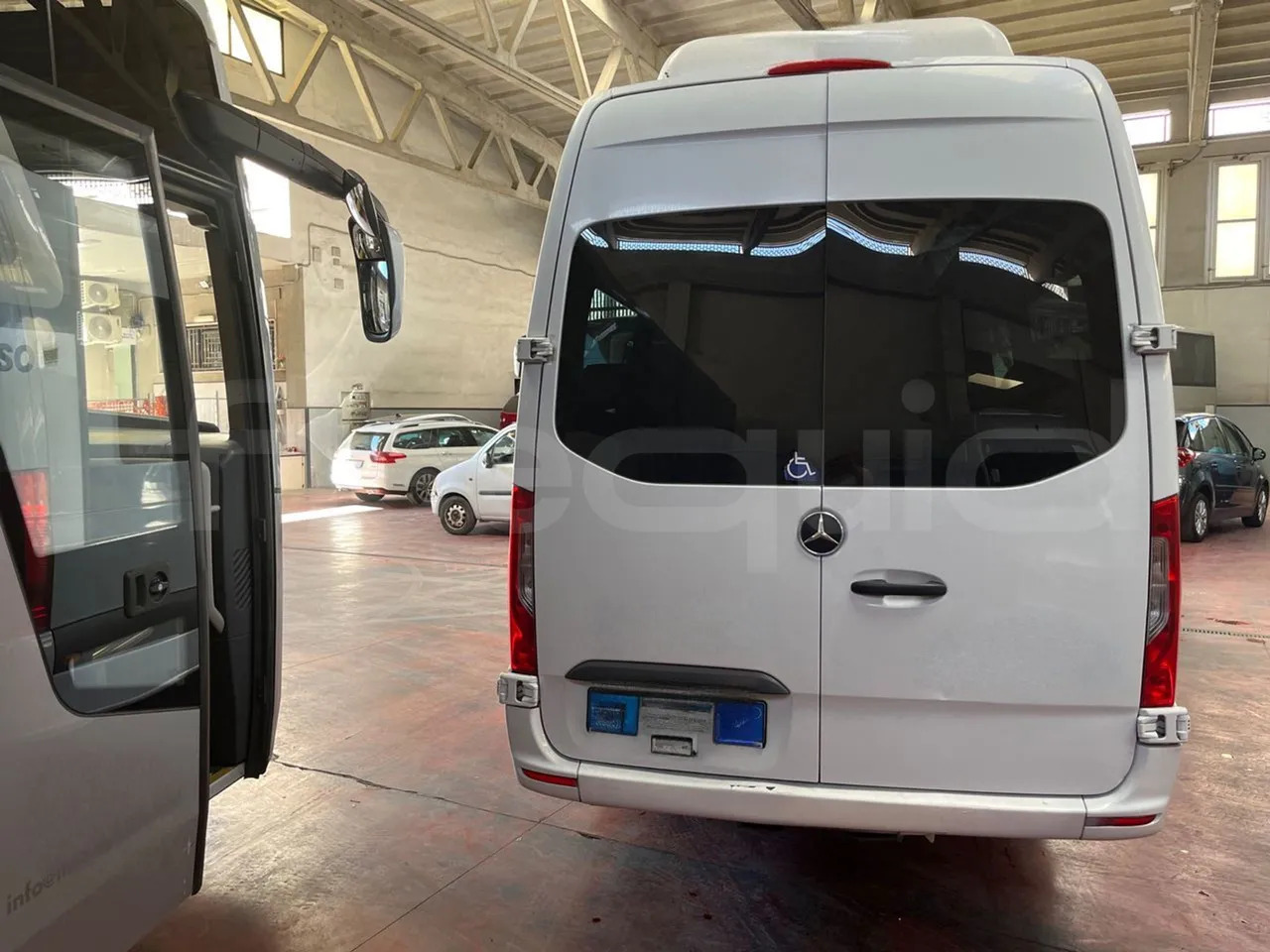 Mercedes-Benz Sprinter - Minibuss, Persontransport: bild 5 Mercedes-Benz Sprinter - Minibuss, Persontransport: bild 5