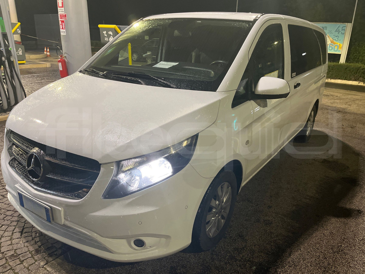 Mercedes-Benz Vito Tourer - Minibuss, Persontransport: bild 4 Mercedes-Benz Vito Tourer - Minibuss, Persontransport: bild 4