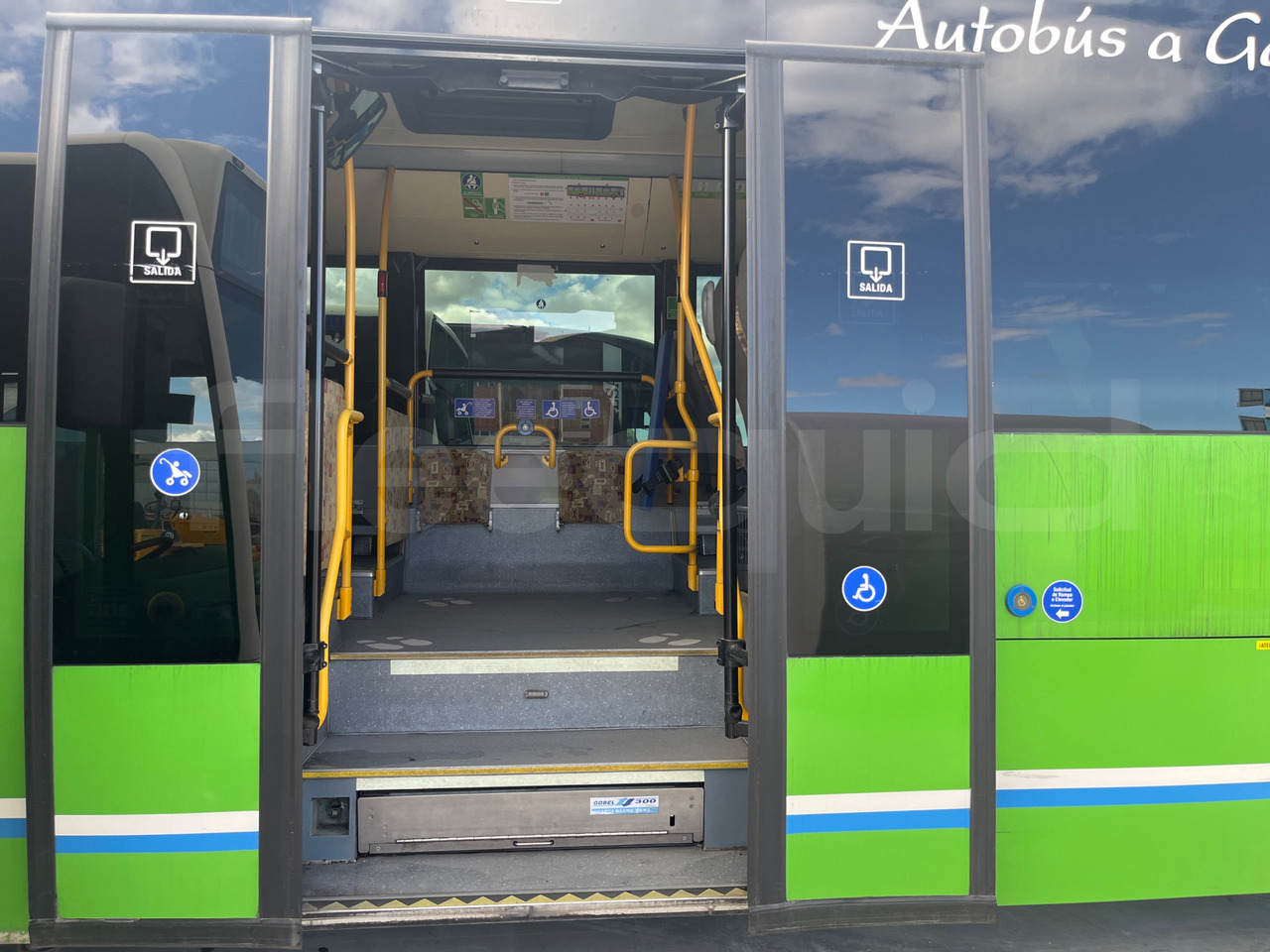 Förortsbuss Scania Magnus: bild 14