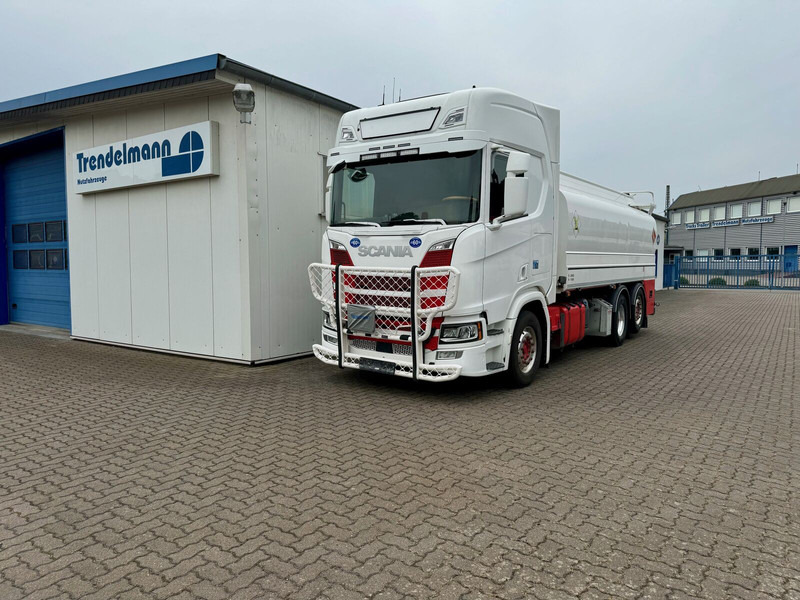Scania R 500 Tankwagen Benzin-Diesel Oben und Unten Belfüllung - Tankbil: bild 1 Scania R 500 Tankwagen Benzin-Diesel Oben und Unten Belfüllung - Tankbil: bild 1