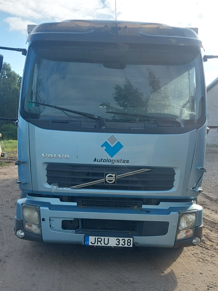 VOLVO FL280 - Lastbil med skåp: bild 1 VOLVO FL280 - Lastbil med skåp: bild 1