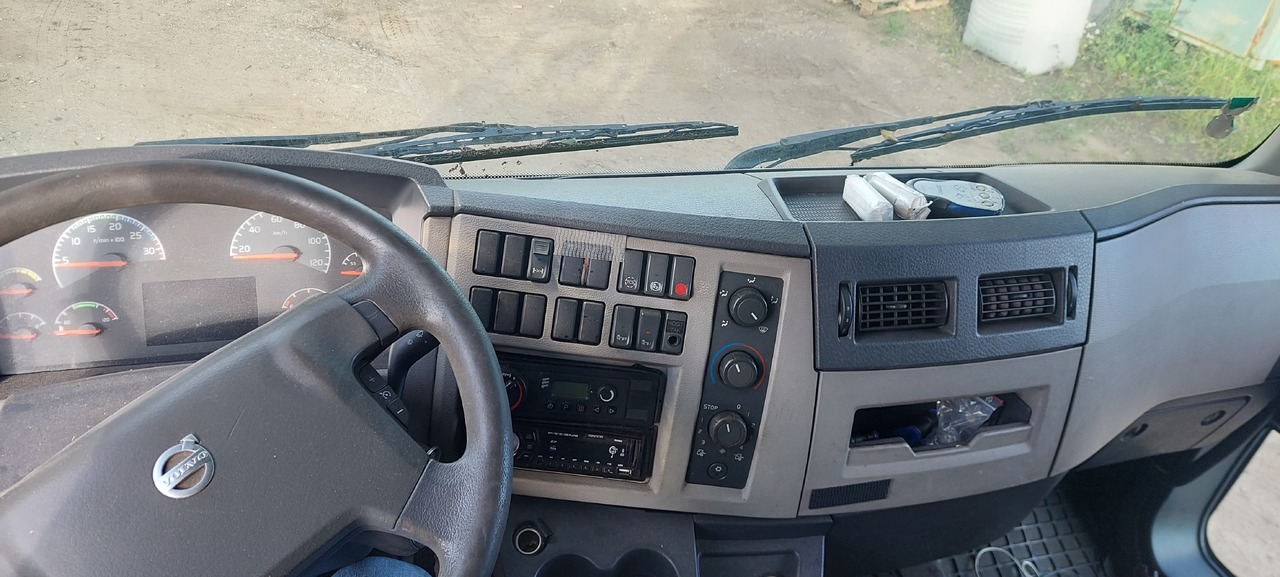 VOLVO FL280 - Lastbil med skåp: bild 5 VOLVO FL280 - Lastbil med skåp: bild 5