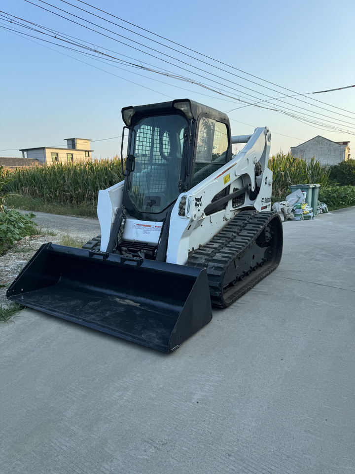 BOBCAT T770 skid steer loader American original - Kompaktlastare/ Slirstyrda lastare: bild 4 BOBCAT T770 skid steer loader American original - Kompaktlastare/ Slirstyrda lastare: bild 4