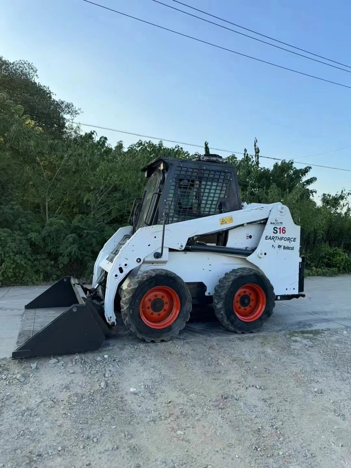 BOBCAT skid steer loader S16 - Kompaktlastare/ Slirstyrda lastare: bild 1 BOBCAT skid steer loader S16 - Kompaktlastare/ Slirstyrda lastare: bild 1