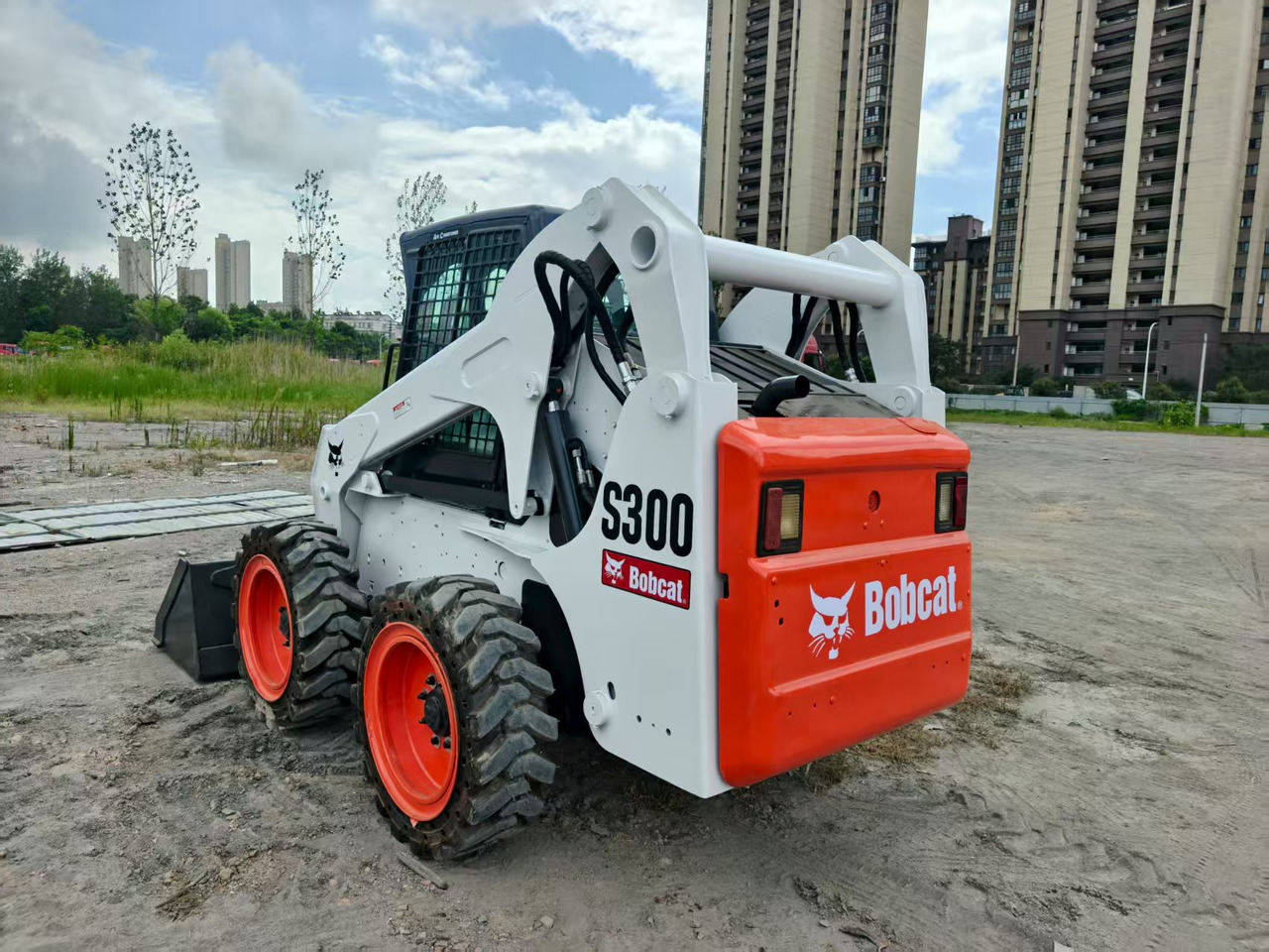 BOBCAT skid steer loader S300 - Kompaktlastare/ Slirstyrda lastare: bild 2 BOBCAT skid steer loader S300 - Kompaktlastare/ Slirstyrda lastare: bild 2