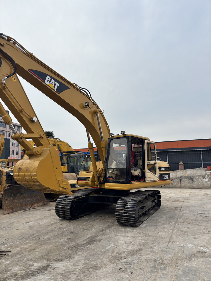 CATERPILLAR 320BL used excavator low price for sale - Bandgrävare: bild 4 CATERPILLAR 320BL used excavator low price for sale - Bandgrävare: bild 4