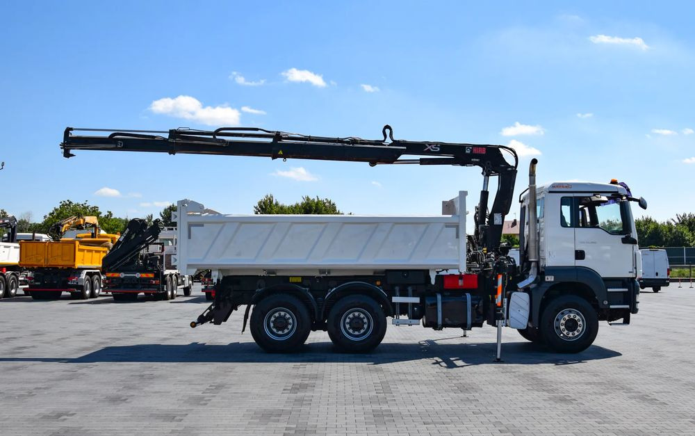 MAN TGS 33.360 / 6x4 / HDS HIAB 122 E-2 HIDUO / STEROWANIE RADIOWE / WYWROTKA / HYDROBURTA / AUTOMAT / KLIMA / TEMPOMAT / KAMERA COFANIA / SPROWADZONY - Tippbil lastbil, Kranbil: bild 4 MAN TGS 33.360 / 6x4 / HDS HIAB 122 E-2 HIDUO / STEROWANIE RADIOWE / WYWROTKA / HYDROBURTA / AUTOMAT / KLIMA / TEMPOMAT / KAMERA COFANIA / SPROWADZONY - Tippbil lastbil, Kranbil: bild 4