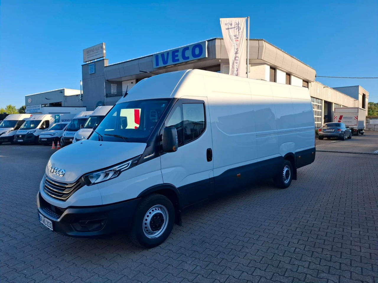 Iveco 35-160V/P, Luftfed., KLima, HiMatic, DAB,. - Skåpbil: bild 1 Iveco 35-160V/P, Luftfed., KLima, HiMatic, DAB,. - Skåpbil: bild 1