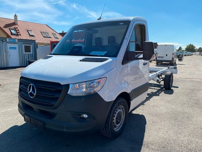 Mercedes-Benz Sprinter 315 Doka Kipper 3,5T Anhängelast - Transportbil med tippflak: bild 2 Mercedes-Benz Sprinter 315 Doka Kipper 3,5T Anhängelast - Transportbil med tippflak: bild 2