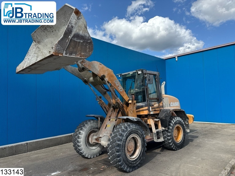 Case 521D 4x4, 82 KW - Kompaktlastare/ Slirstyrda lastare: bild 1 Case 521D 4x4, 82 KW - Kompaktlastare/ Slirstyrda lastare: bild 1