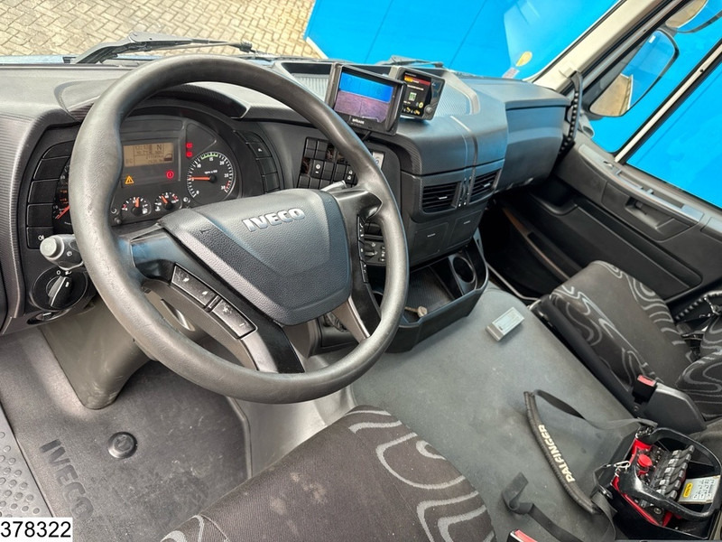 Iveco Trakker 360 6x4, EURO 6, Palfinger, Remote, Steel suspenion - Flakbil, Kranbil: bild 5 Iveco Trakker 360 6x4, EURO 6, Palfinger, Remote, Steel suspenion - Flakbil, Kranbil: bild 5