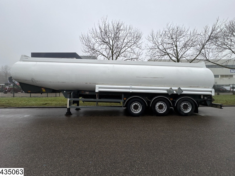 MERCERON Fuel 38.000 Liter, 7 Compartments - Tanktrailer: bild 2 MERCERON Fuel 38.000 Liter, 7 Compartments - Tanktrailer: bild 2