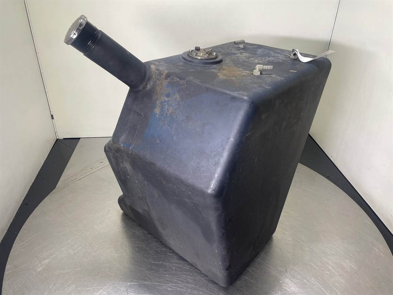 Ahlmann AZ150-4100050A-Fuel tank/Kraftstofftank - Ram/ Chassi för Byggmaskiner: bild 5 Ahlmann AZ150-4100050A-Fuel tank/Kraftstofftank - Ram/ Chassi för Byggmaskiner: bild 5