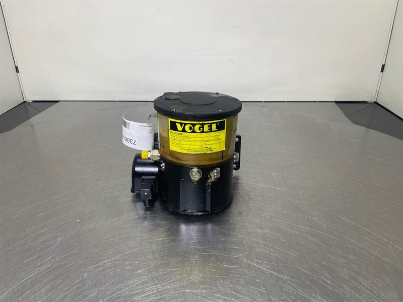 Ahlmann AZ150-Vogel KFG1-5+924 24V-Lubricating system - Ram/ Chassi för Byggmaskiner: bild 1 Ahlmann AZ150-Vogel KFG1-5+924 24V-Lubricating system - Ram/ Chassi för Byggmaskiner: bild 1