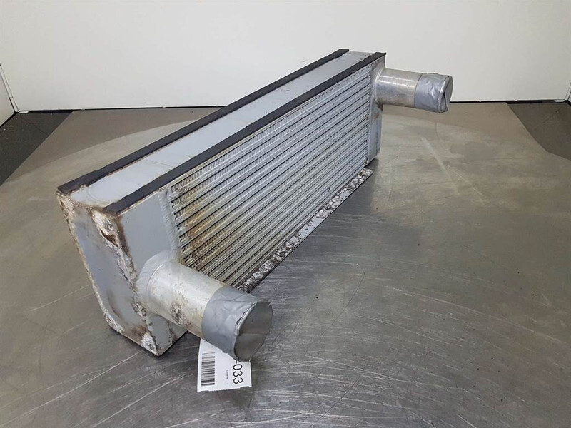 Ahlmann AZ210E-23123601-Cooler/Kühler/Koeler - Motor för Byggmaskiner: bild 2 Ahlmann AZ210E-23123601-Cooler/Kühler/Koeler - Motor för Byggmaskiner: bild 2