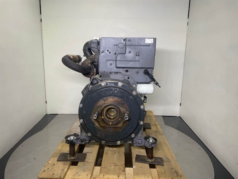 Ahlmann AZ6-Deutz BF4L2011-Engine/Motor - Motor för Byggmaskiner: bild 2 Ahlmann AZ6-Deutz BF4L2011-Engine/Motor - Motor för Byggmaskiner: bild 2